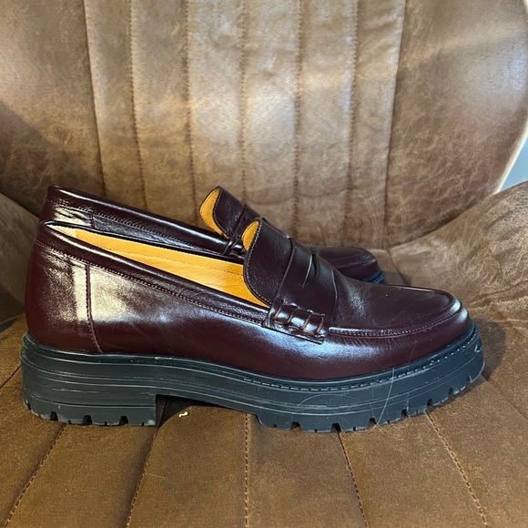 SOLD DONT BUY Sézane  Albane loafers in glossy burgundy, size 39 - Picture 6 of 6